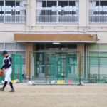 親子で同じグラウンドに立つ